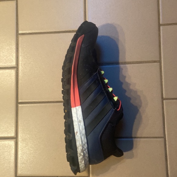 Adidas Trail shoes - Picture 4 of 5
